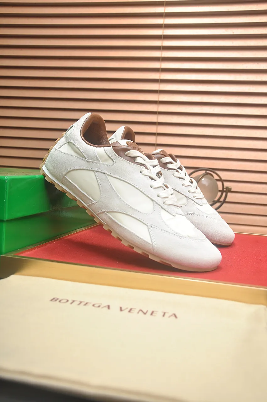 Men's shoes 💰520💶[Botteg Venetta (BV)] (full cowhide lining) Exclusive new model Official website new model The upper is made of high-quality top-grade calfskin. Delicate feel and flowing luxurious texture. Tailor-made for exquisite men to create a noble aura. Detailed and regular Mark hand-stitching. Smooth lines. Full cowhide lining. Comfortable to wash sweat. 38-44